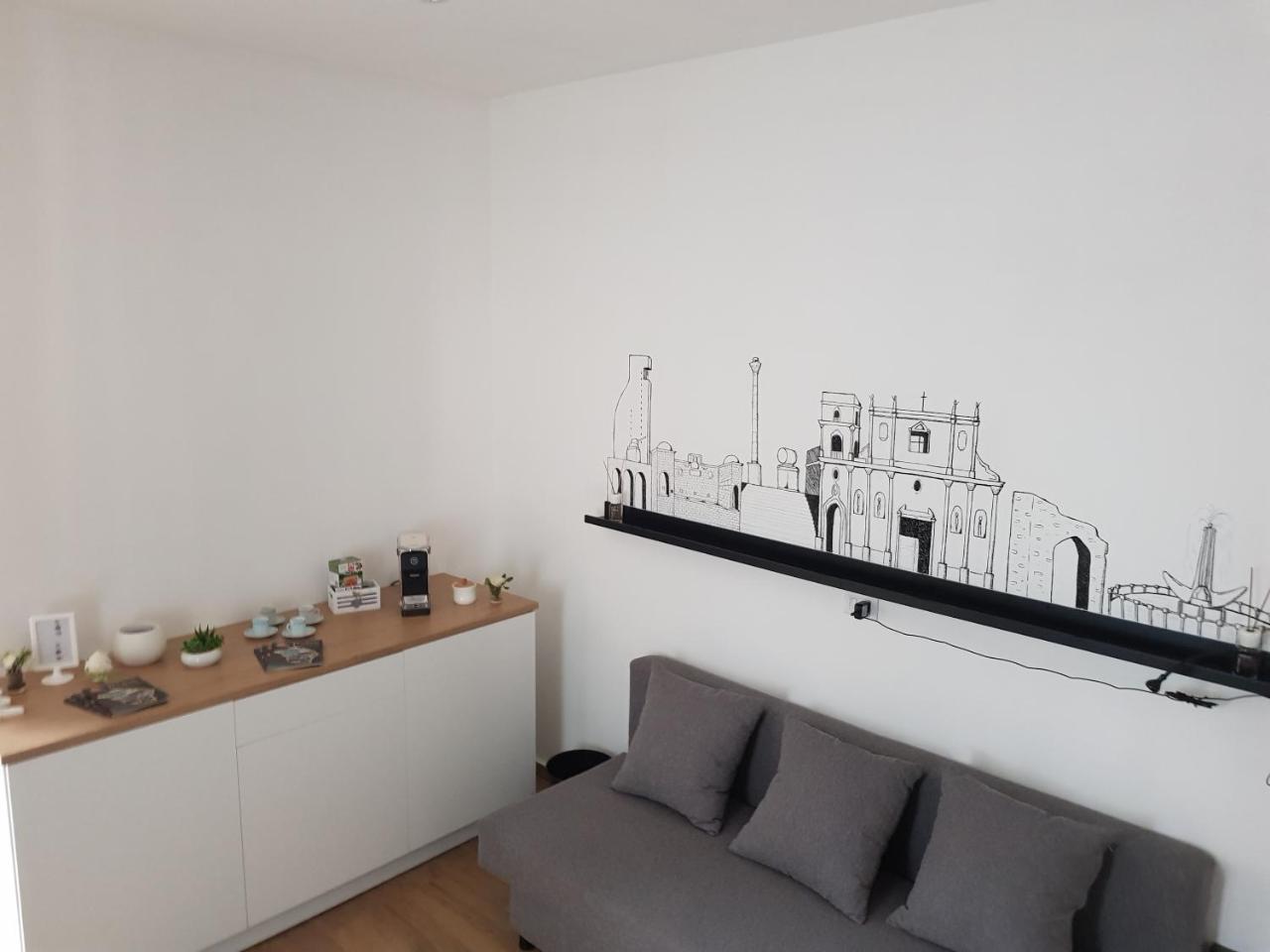Handy Brindisi Luaran gambar