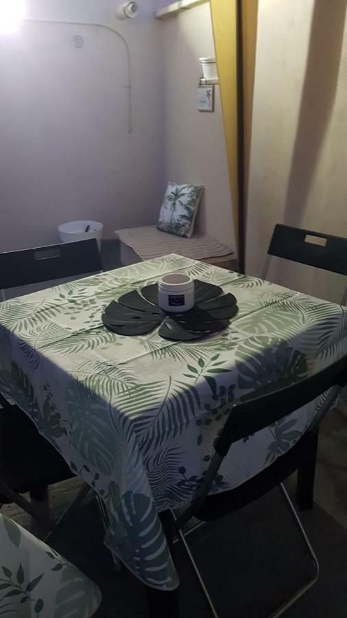 Handy Brindisi Luaran gambar